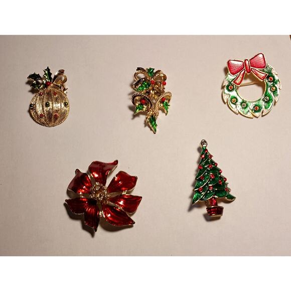 Christmas Brooches Lot of a Variety of 5 Vintage Brooches - Picture 1 of 10